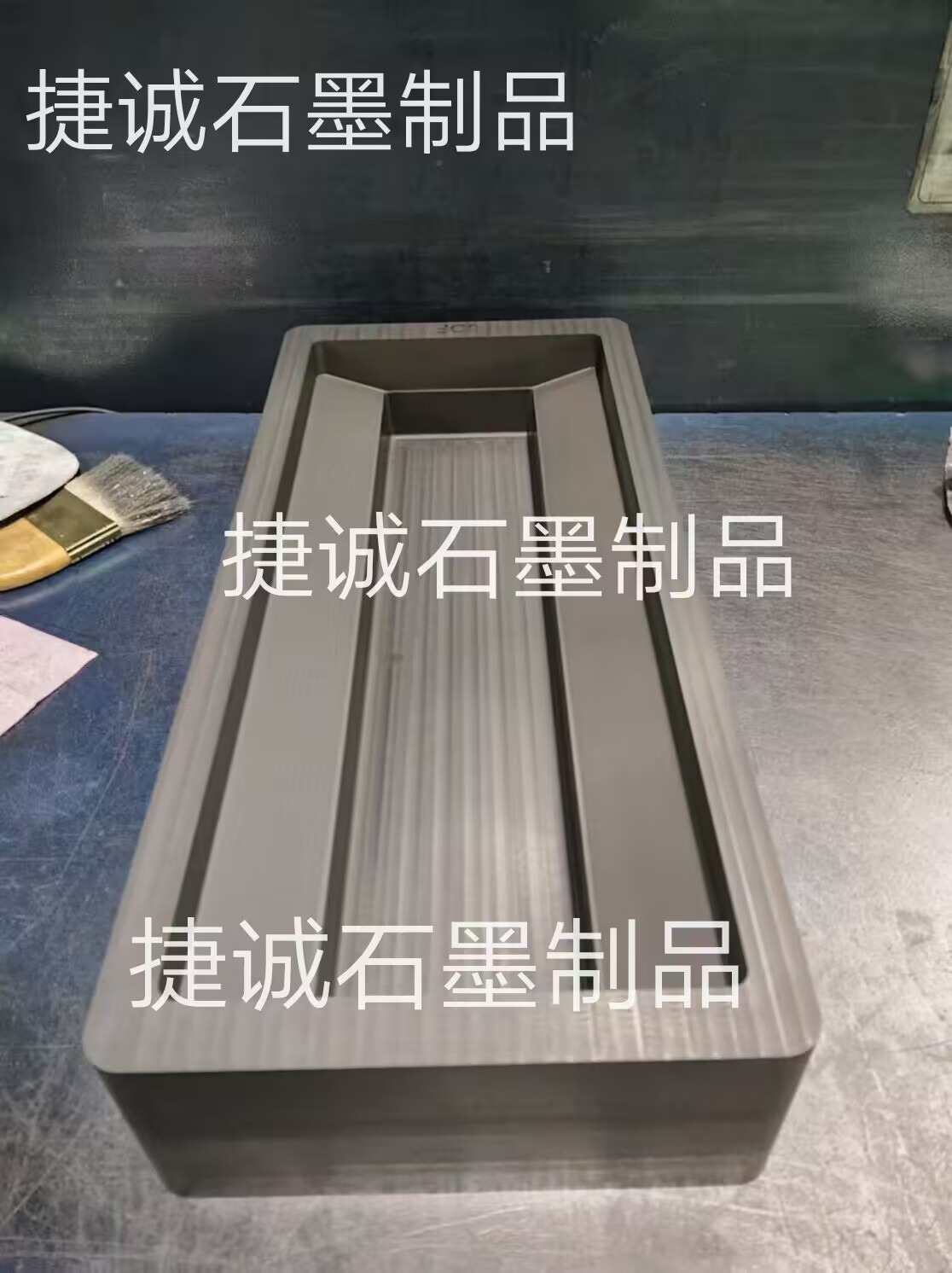 石墨油槽，鑄錠石墨油槽，高純石墨油槽，多槽石墨油槽，耐高溫石墨油槽，金銀鑄錠石墨模具，石墨油槽石墨鑄錠槽，石墨油槽生產(chǎn)廠家